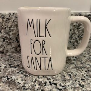 Christmas Rae Dunn mug